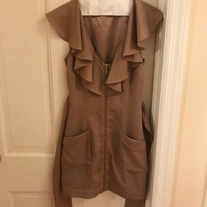 Bebe Ruffle dress with front zipper size xxs